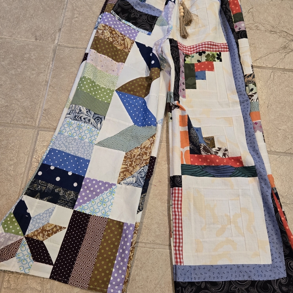 Upcycled Vtg Quilt Top Barrel Pants M-L Handmade Dont Throw It Out - Picture 6 of 6